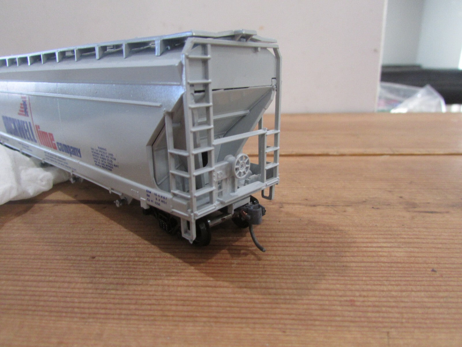 HO Scale Athearn 1300 ACF Center Flow Rockwell Lime #4143 RTR