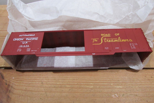 HO Scale Proto 2000 50' Automobile Box Car UP w/Ends Doors Lot#3964