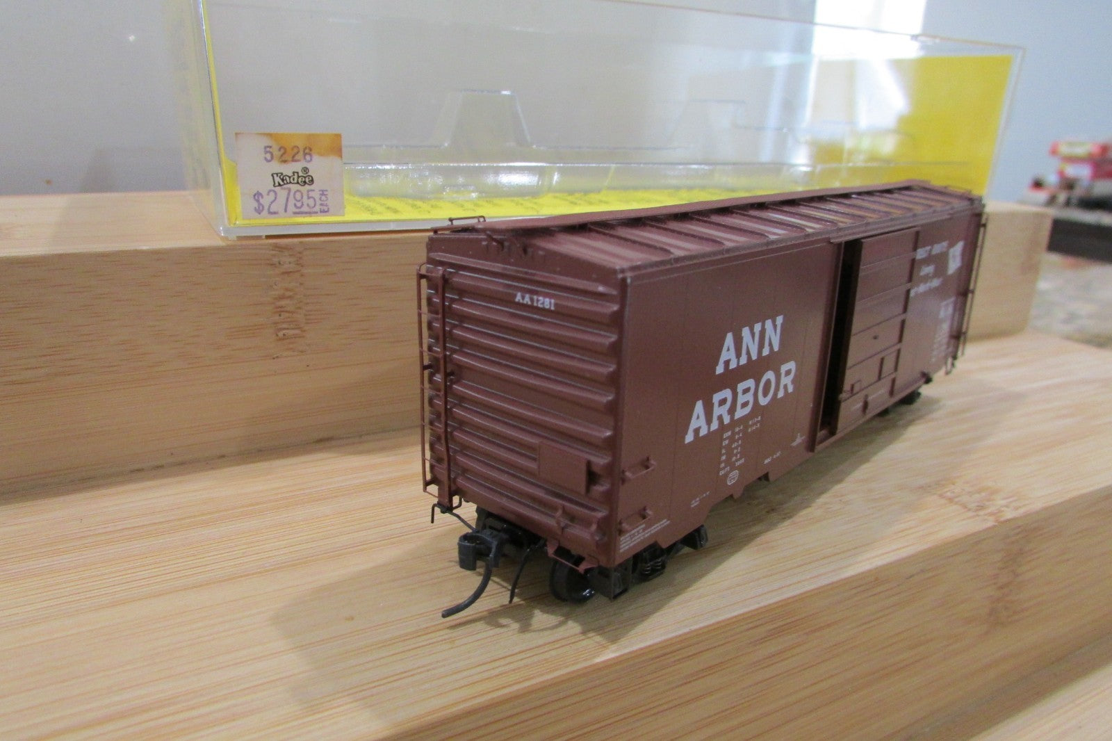 HO Scale Kadee Cars 5226 40' PS-1 Box Car Single 8'  6 Panel Superior  KD5006