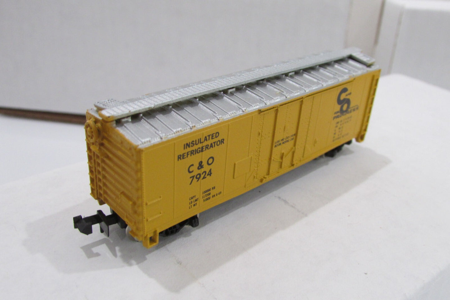 N Scale Atlas 3306 40' Box Car Chessapeake & Ohio #7924