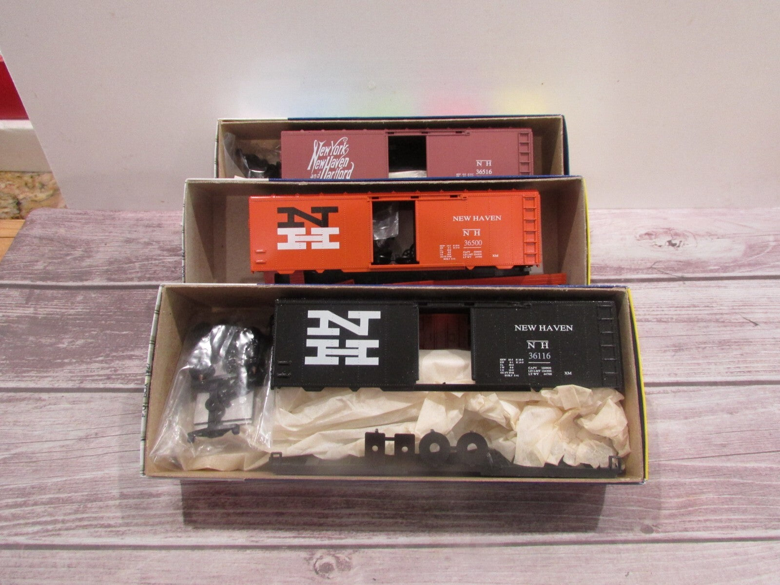 HO Scale Roundhouse (3) New Haven 40' Box Car Kits  Lot#3276