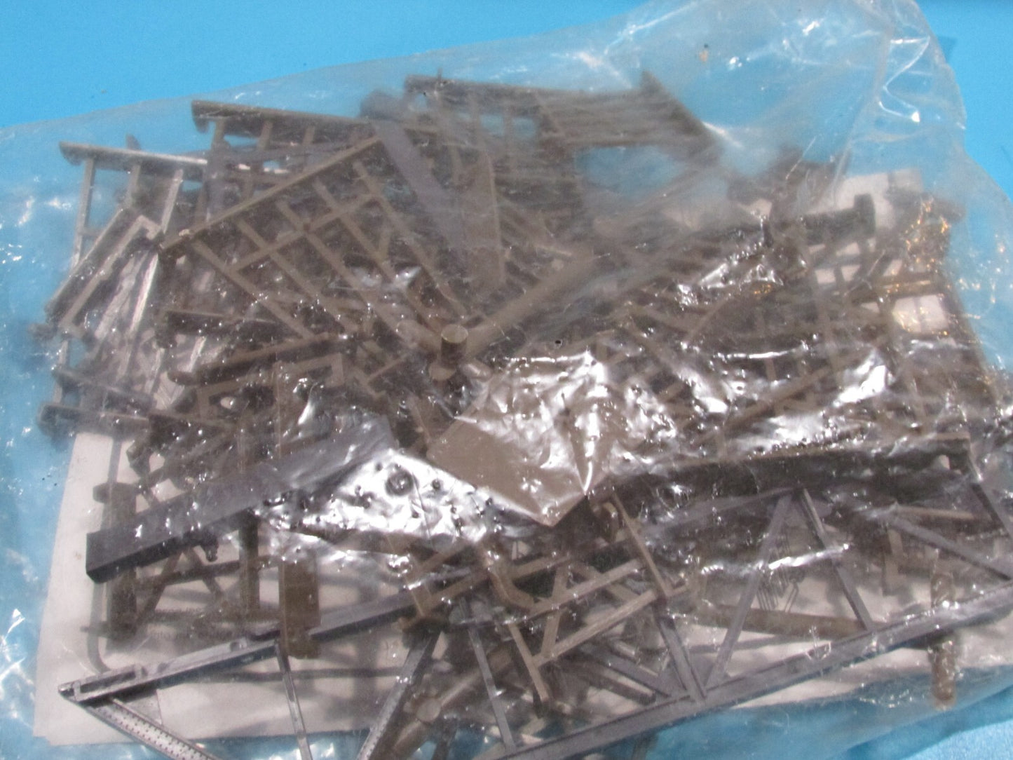 Ho Scale Life-Like ,Trees ,Bridge and Trestle Set Kit Lot#1328