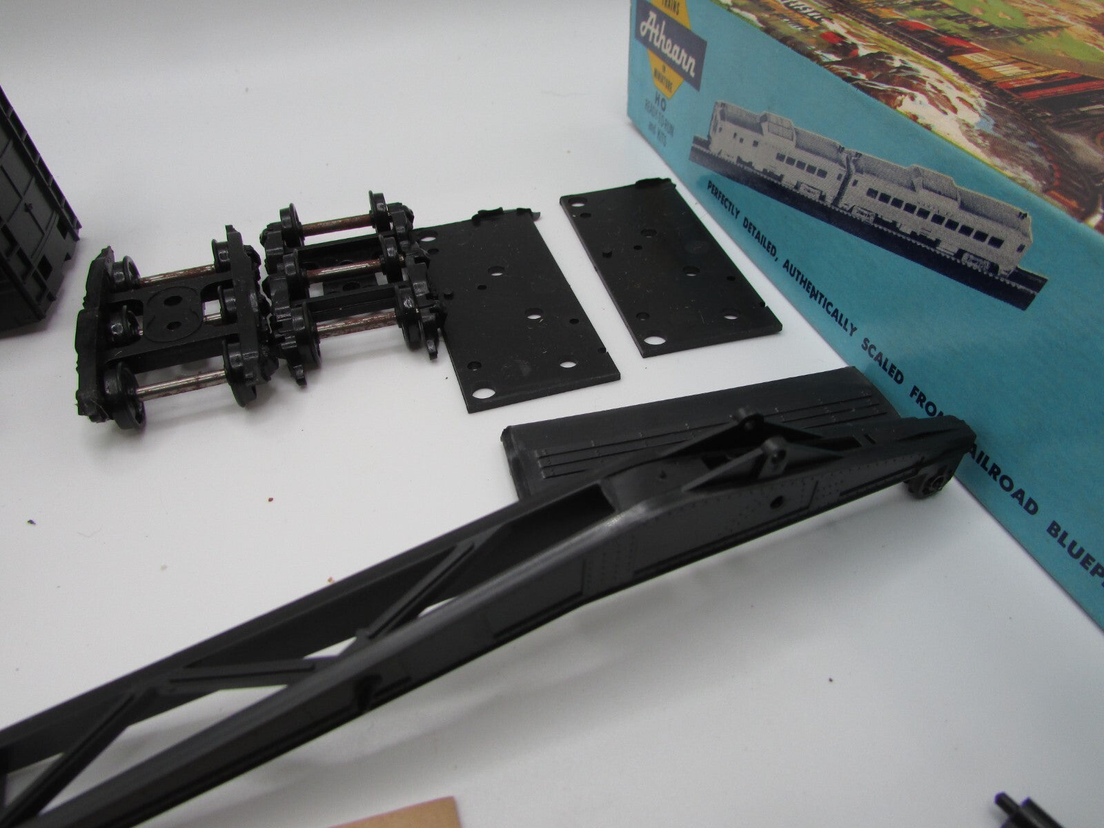 HO Scale Athearn 1702 200Ton Crane Kit ATSF  ATH4682