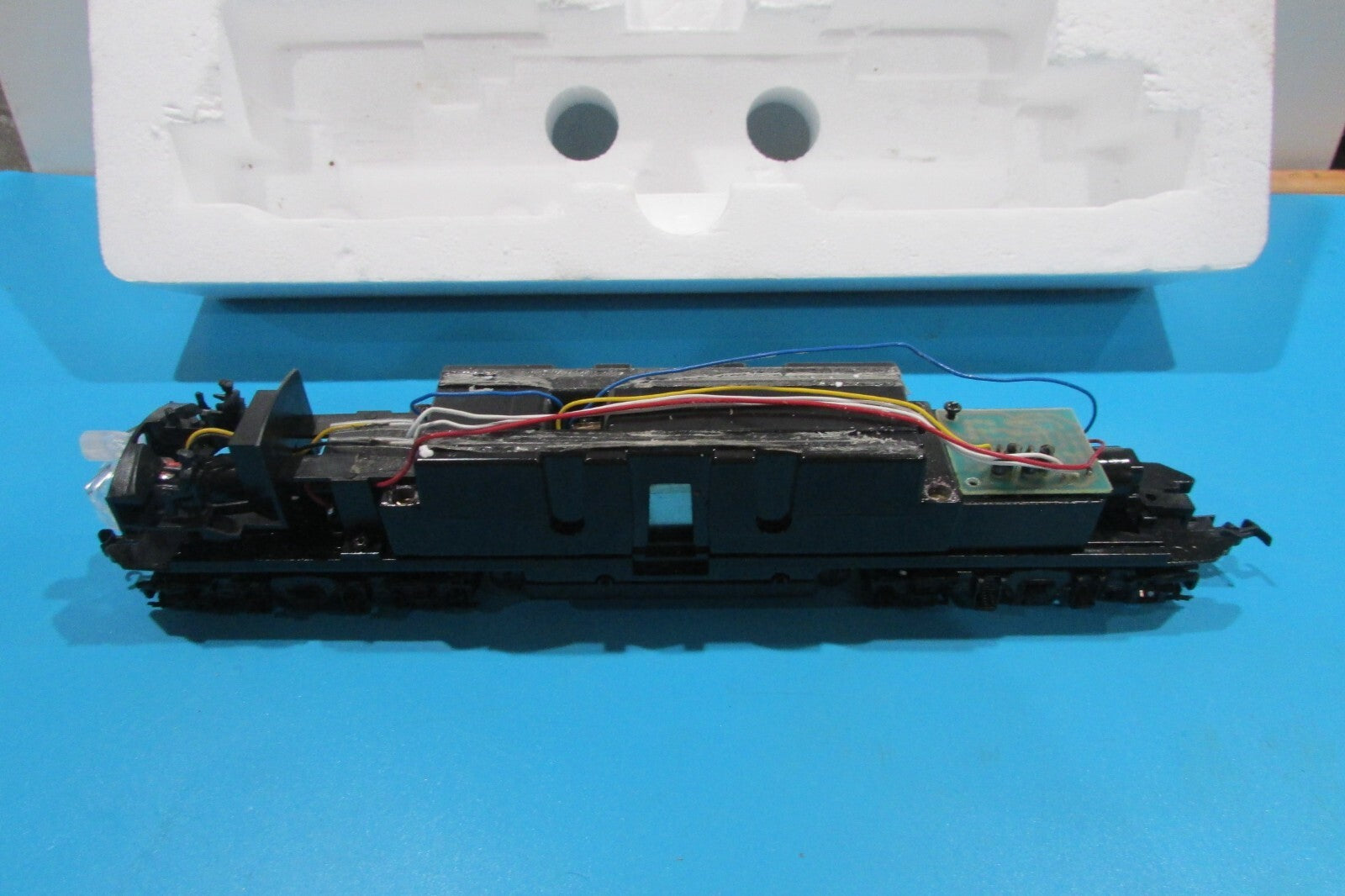 HO Scale Proto 2000 21008 E8/9 Locomotive Pennsylvania #5797A Lot#2715