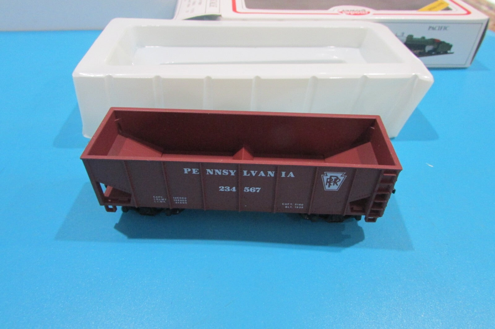 HO Scale Model Power 8063 Pennsylvania RR 36' 2Bay Open Hopper Lot#2490