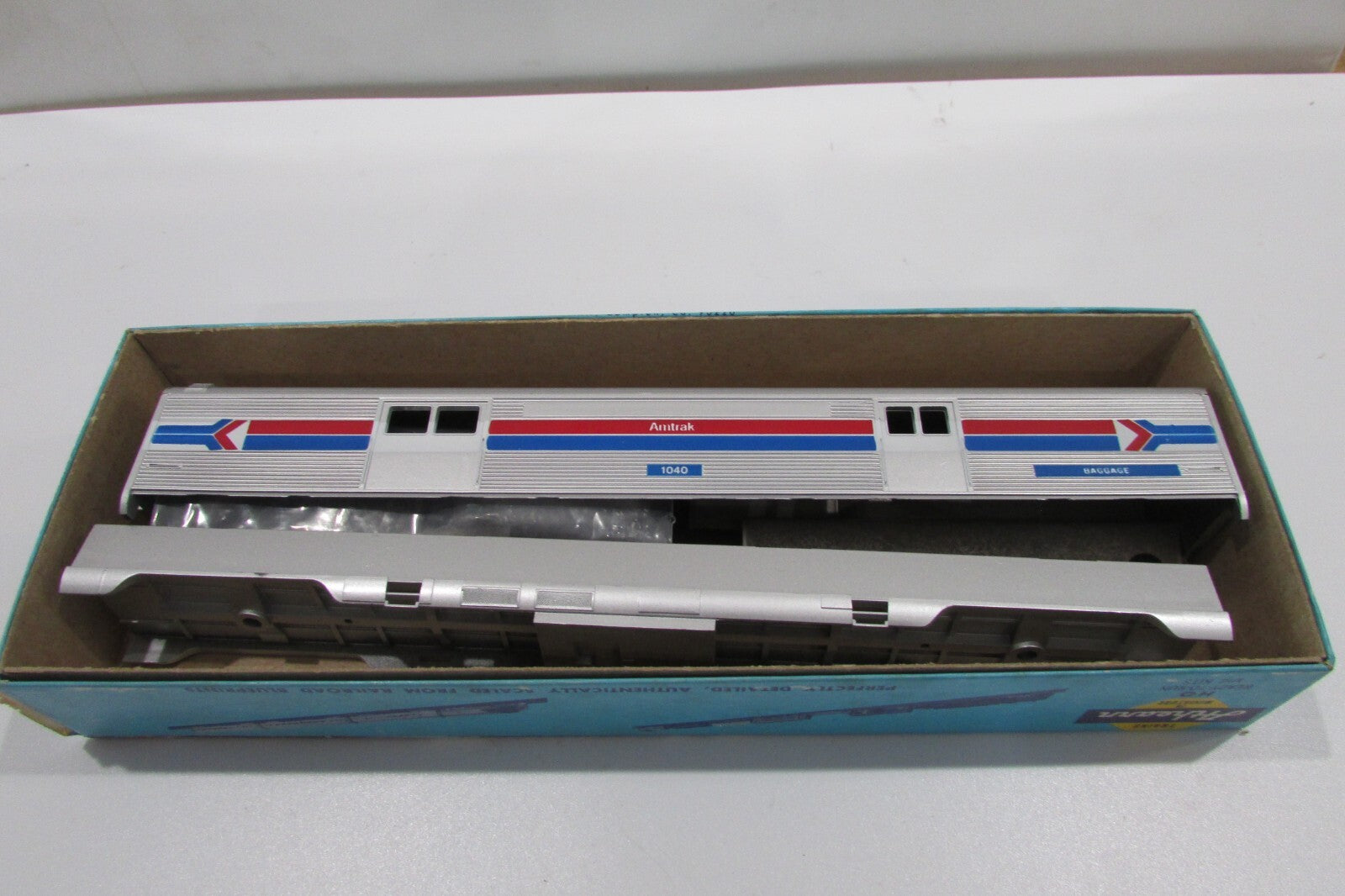 HO Scale Athearn 1789 SL Baggage Car Kit AMTRAK #1040