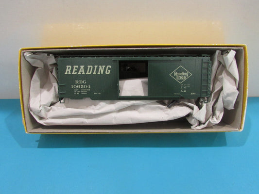 HO Scale Accurail 3404 40' PS-1 Steel Box Car Reading Lot#1483