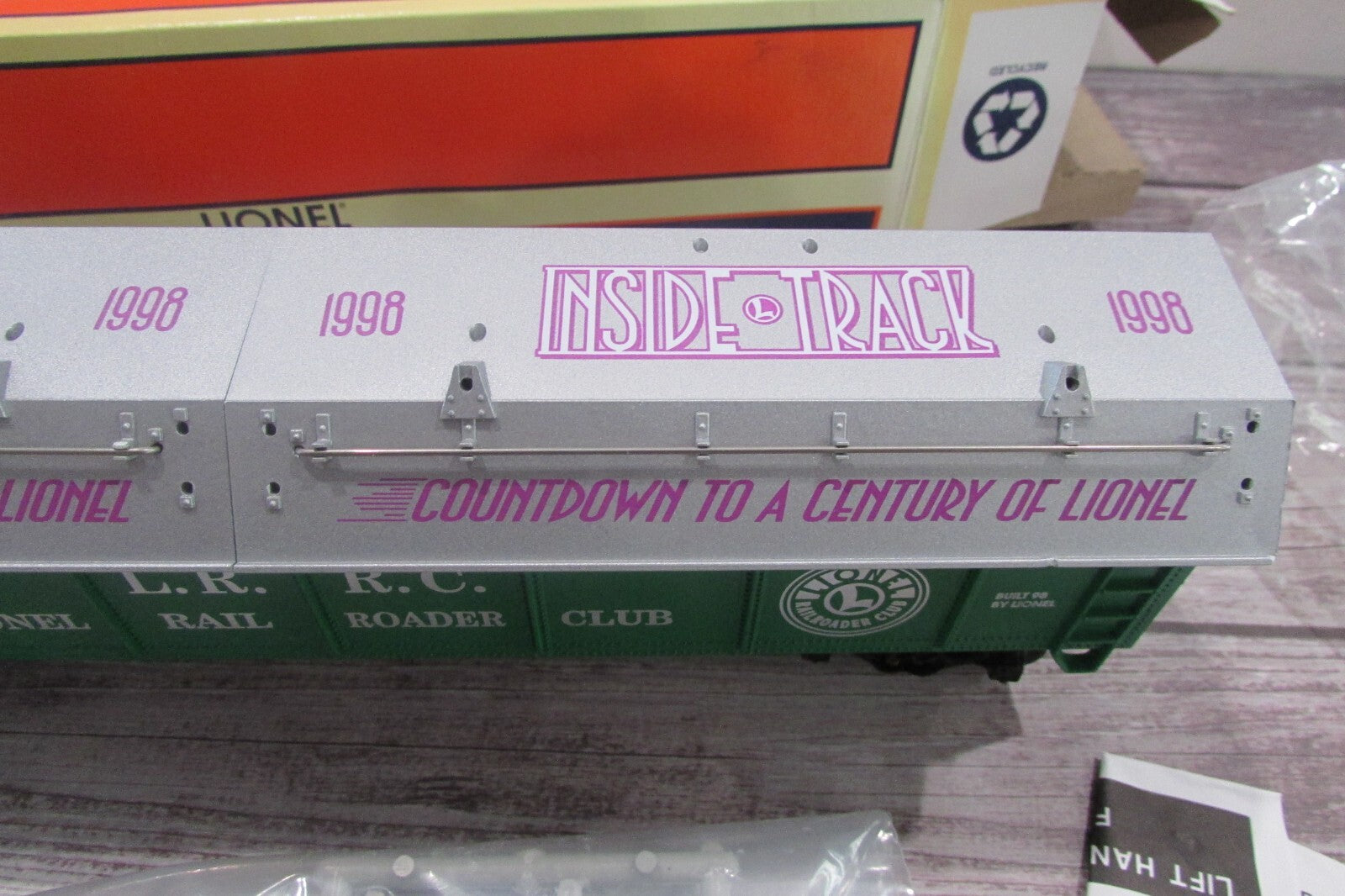 O Gauge  Lionel 6-19966 "Countdown to a Century" Gondola