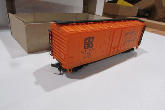 HO Scale Model Power Santa Fe Car# S.F.R.D.35829 Lot#0375
