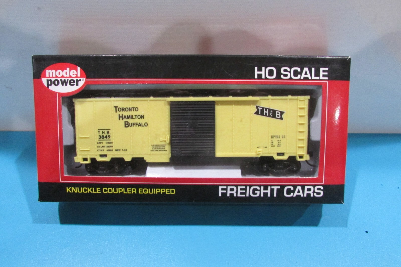HO Scale  Model Power 97957 HO Toronto, Hamilton & Buffalo 40' Box Car Lot#2521
