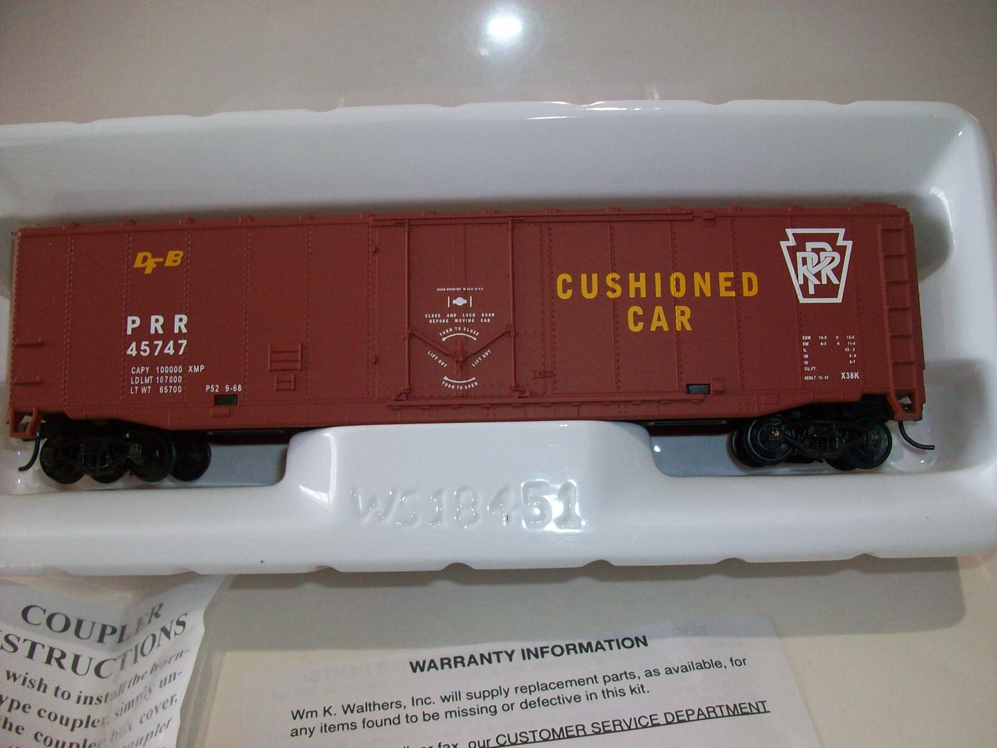 HO Scale Walthers 931-670 50' Plug Door Box Car PRR  #45747