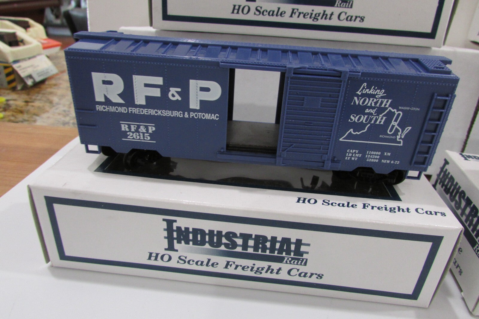 HO Scale Industrial Rail (4) Assorted Freight Cars  Lot#2863
