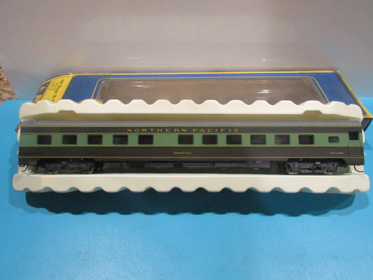 HO Scale AHM 1930 Sleeper 85ft Passenger Car Northern Pacific Lot#2135