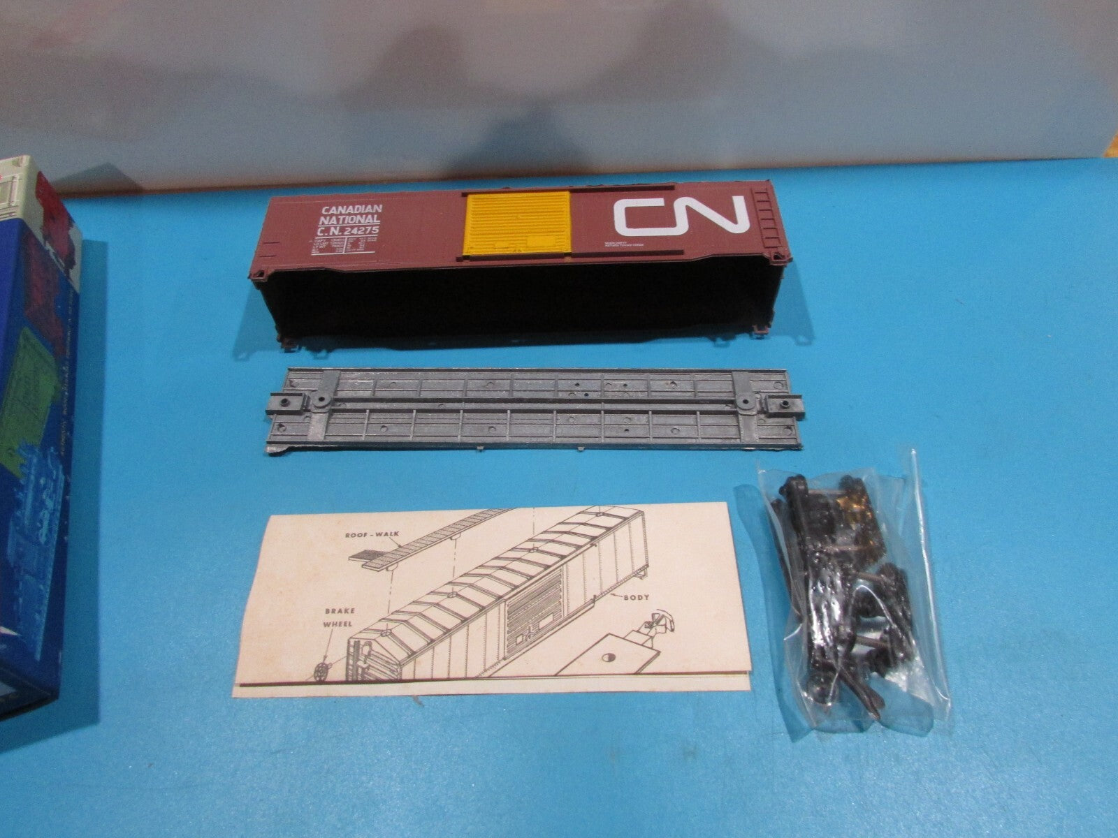 HO Scale RoundHouse 1203 40' Boxcar Kit Canadian National RH4296
