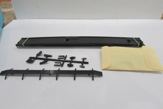 HO Scale Athearn 2000 86 ft Flat Car Kit Undecorated