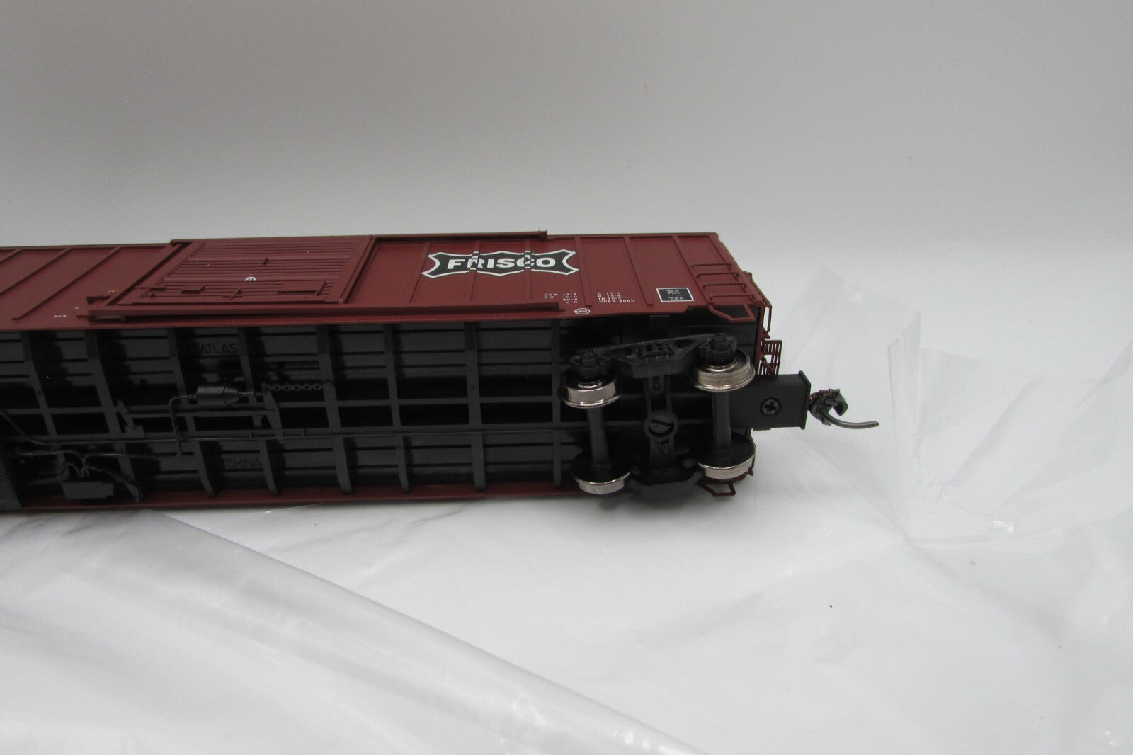 HO Scale Atlas 1352-2- 50' Precision Design Box Car  A4661