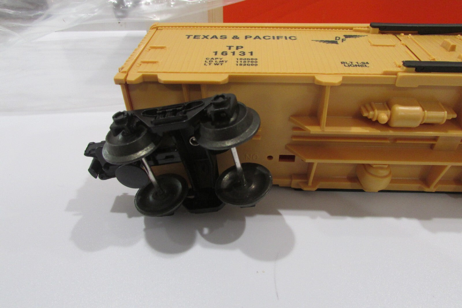O Gauge Lionel 6-16131 Texas & Pacific Reefer Car