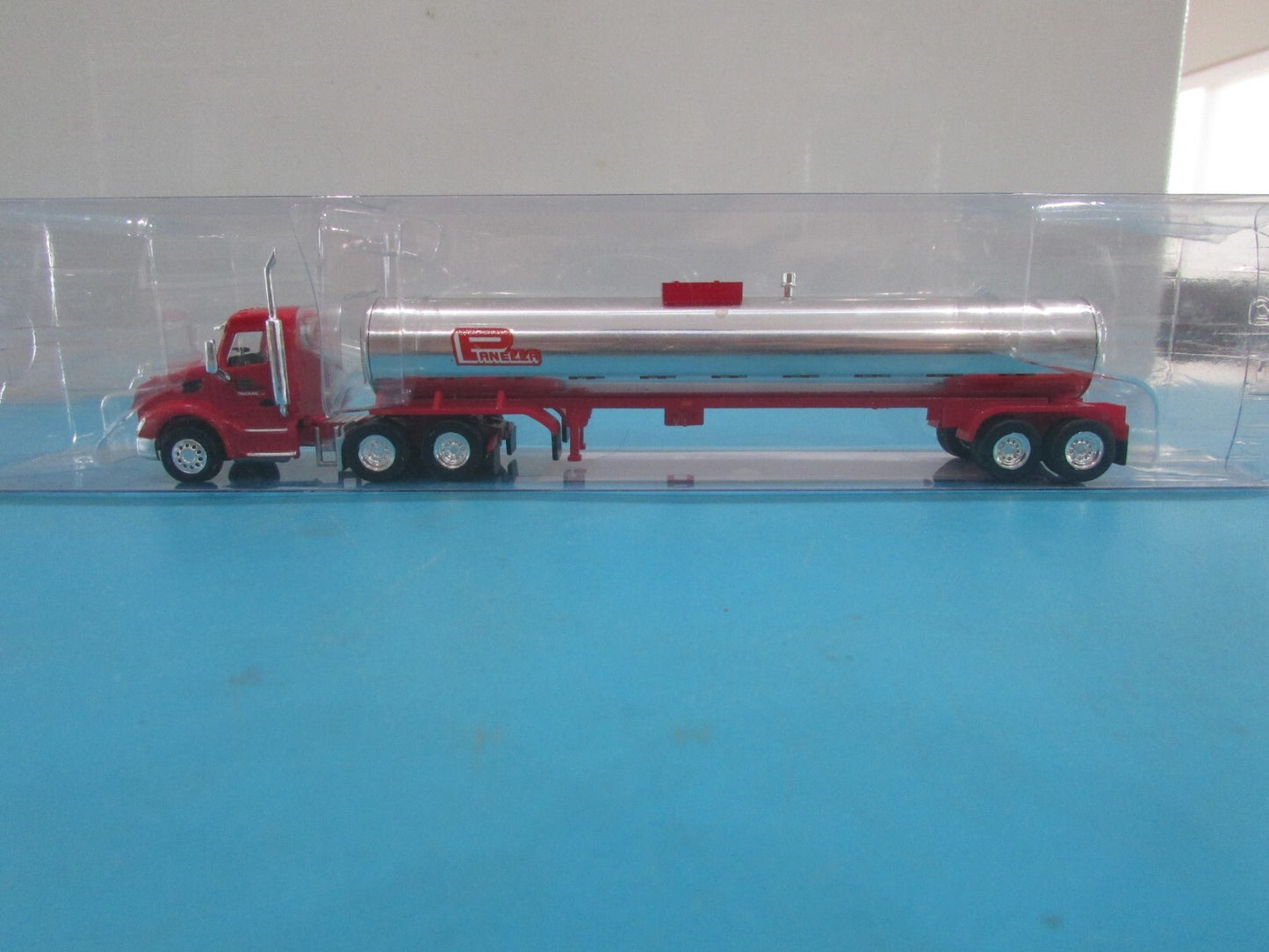 HO Scale Trucks n Stuff Peterbilt 579 DC w/ Food Grande Tanker Panella Trucking