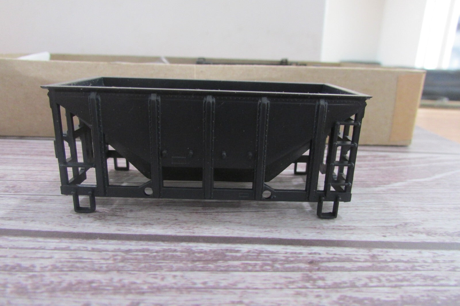 HO Scale Roundhouse 1501 3/22' Old Timer Wood Chip Car Kit Undecorated RH4405