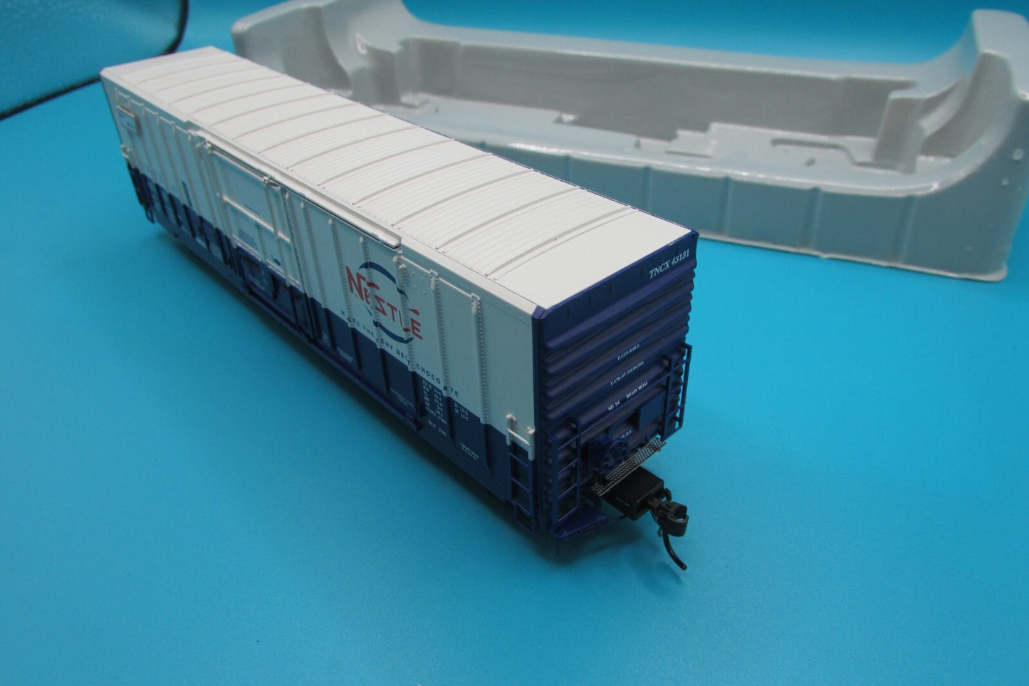 HO Scale Athearn G4338 50' P.C&F. Box Car Ext Post 10'-6' Plug Door  Lot#4418