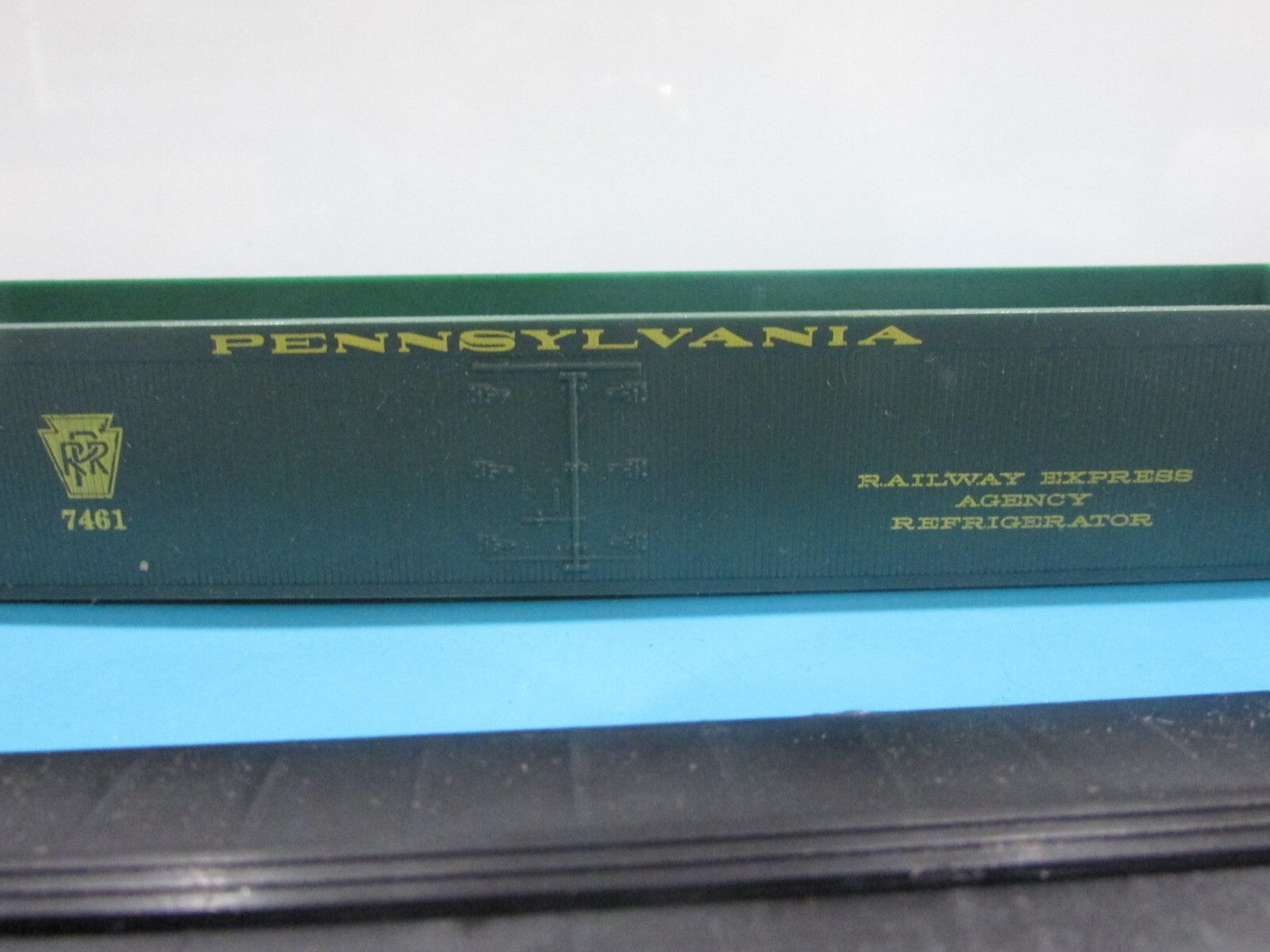 HO Scale Roundhouse 03605 50'Express Reefer Pennsylvania Railway Kit RH4294