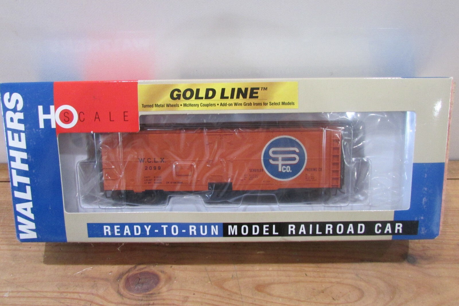 HO Scale Walthers 932-2585 40' Meat Reefer Schuyler (WCLX) #2099 Wal4896