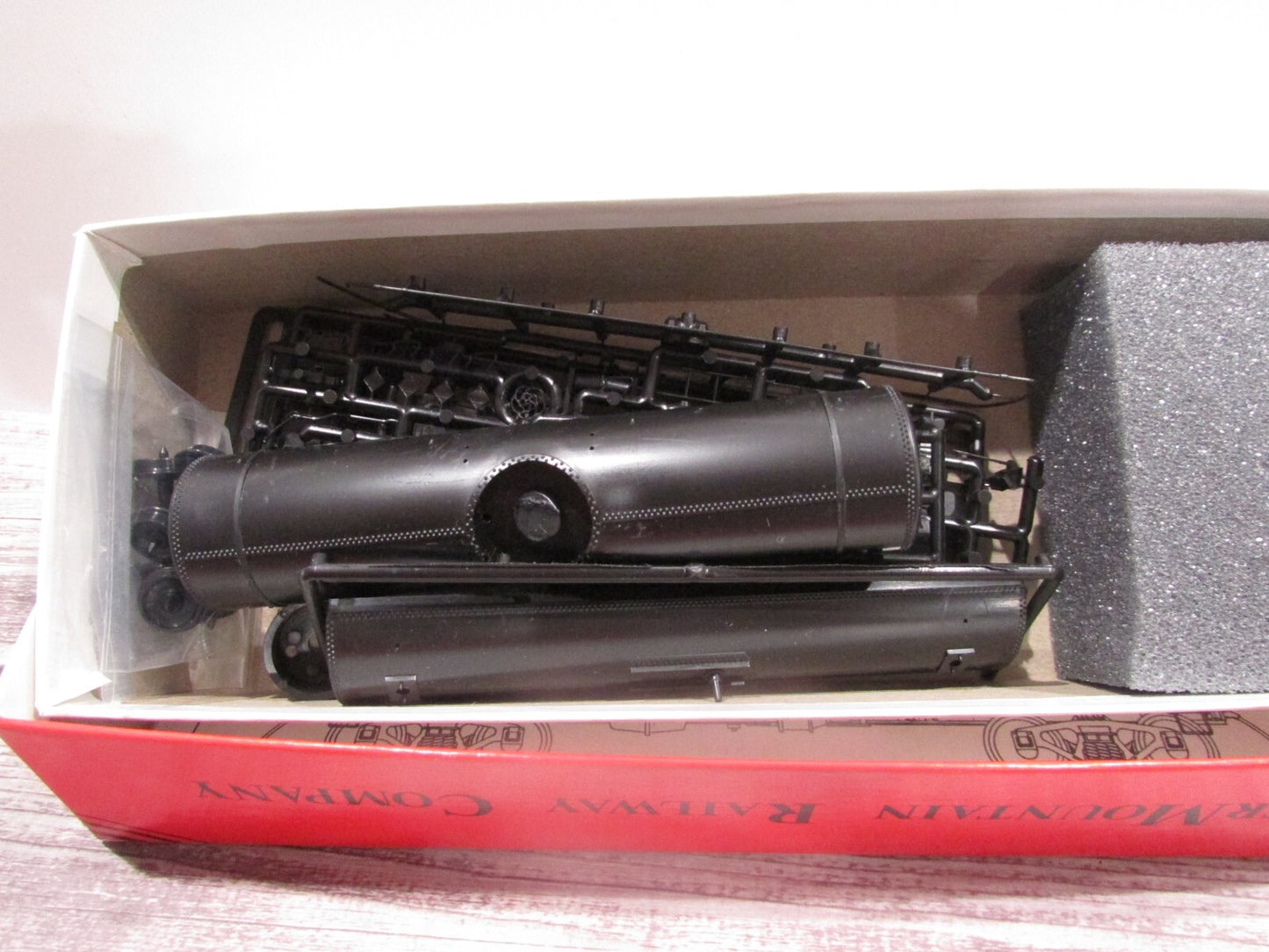 Ho Scale InterMountain 41299 ACF Type 27 Riveted 10,000 Gallon Tank Car Lot#3937