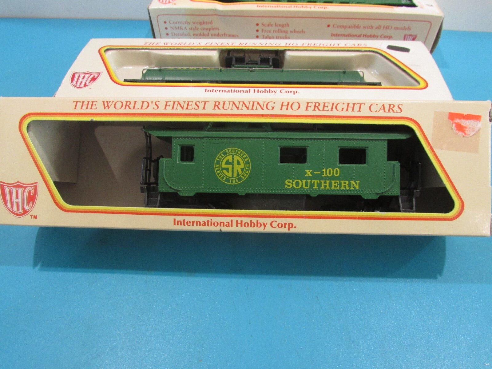 Ho Scale IHC (3) Assorted Freight Cars P&LE, SOUTHERN, READIND Lot#2434