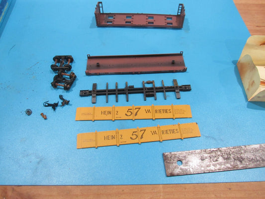 HO Scale Athearn Heinz 57 Varieties Pickle Tank Car #73 Lot#1882