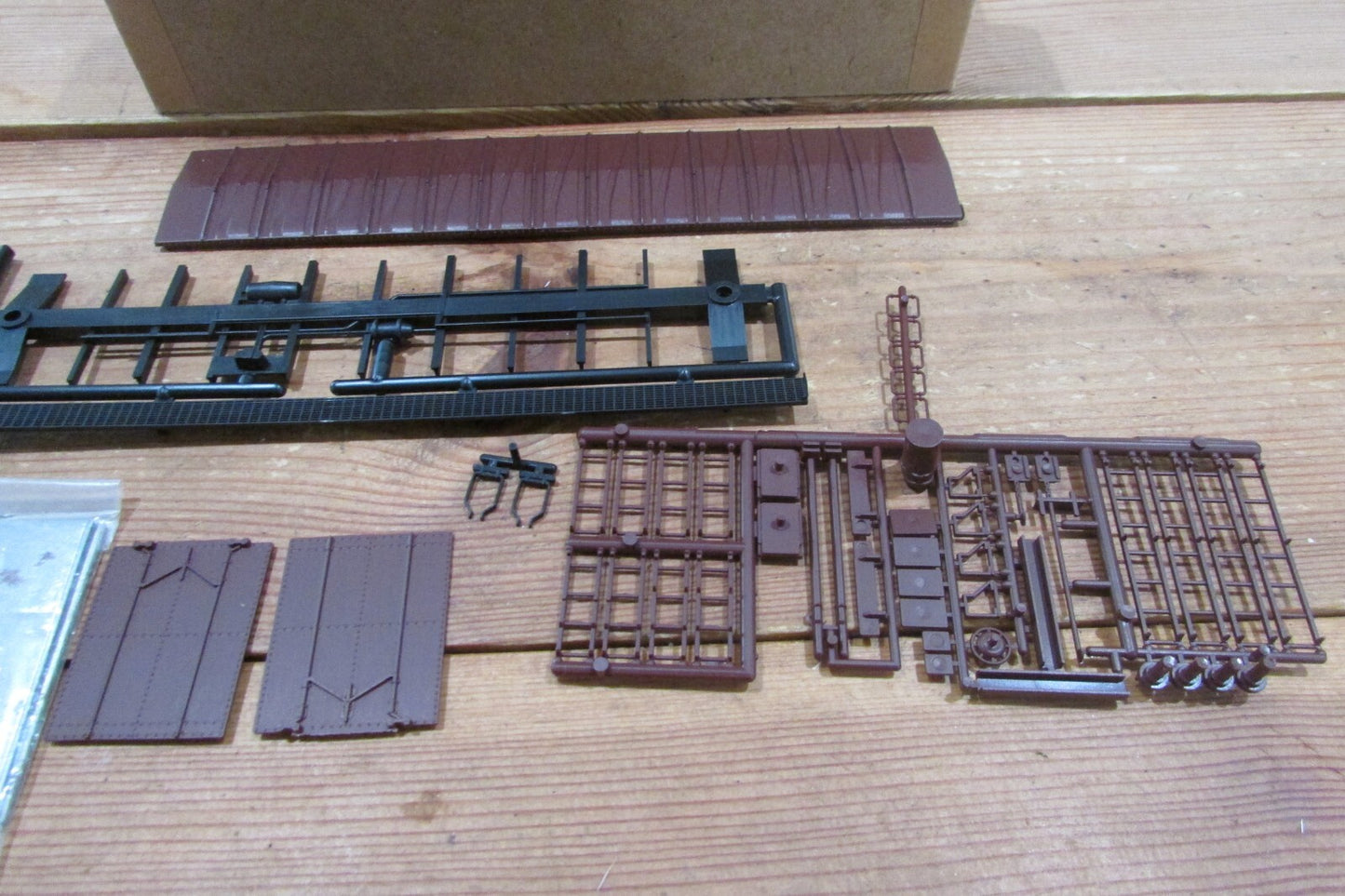 HO Scale Front Range 50' Single DBL DR Box Car Undecorated FRP4756
