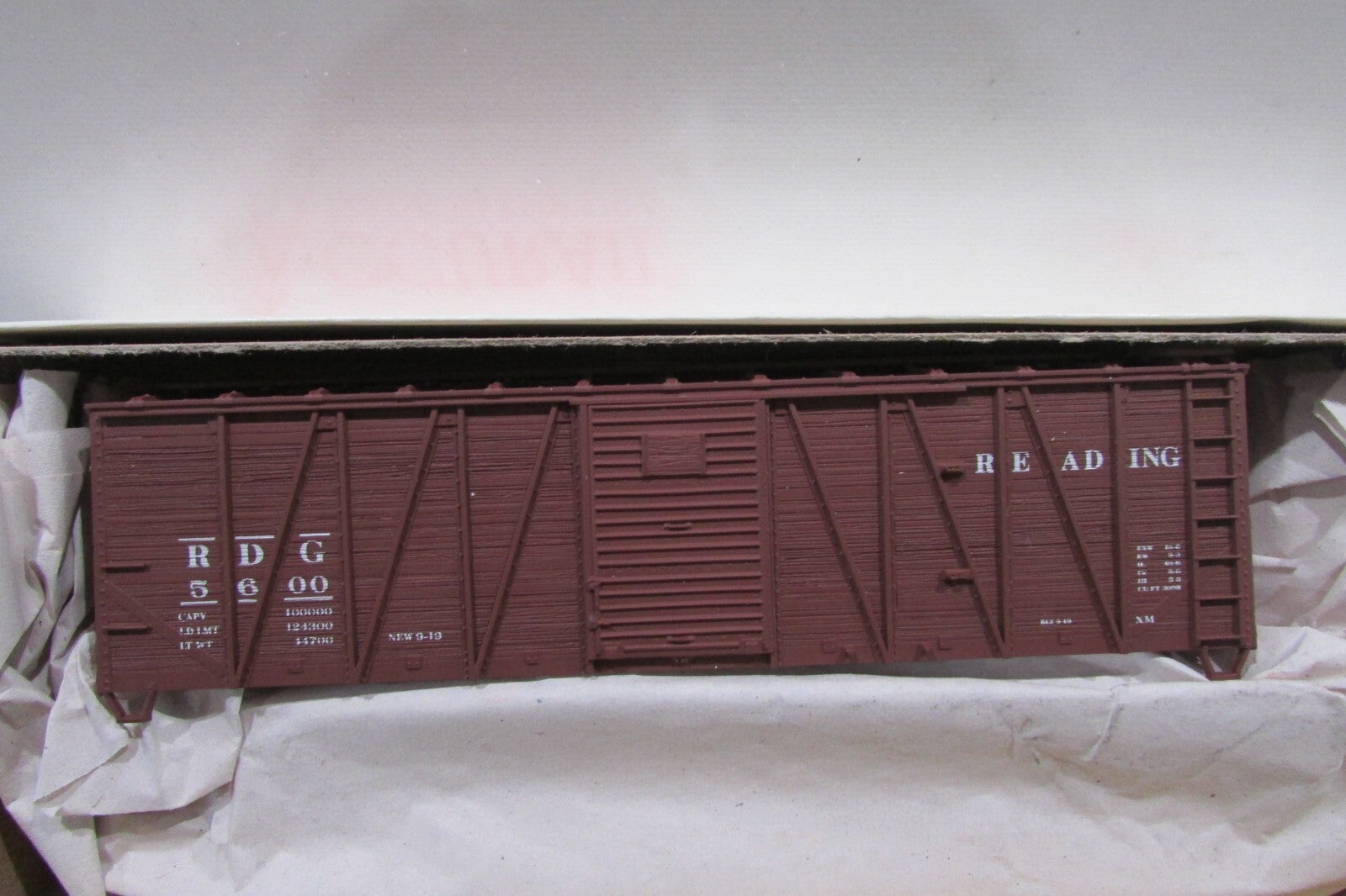 HO Scale Accurail 4405&4505 (2) 40' O.B Box Steel Cars READING