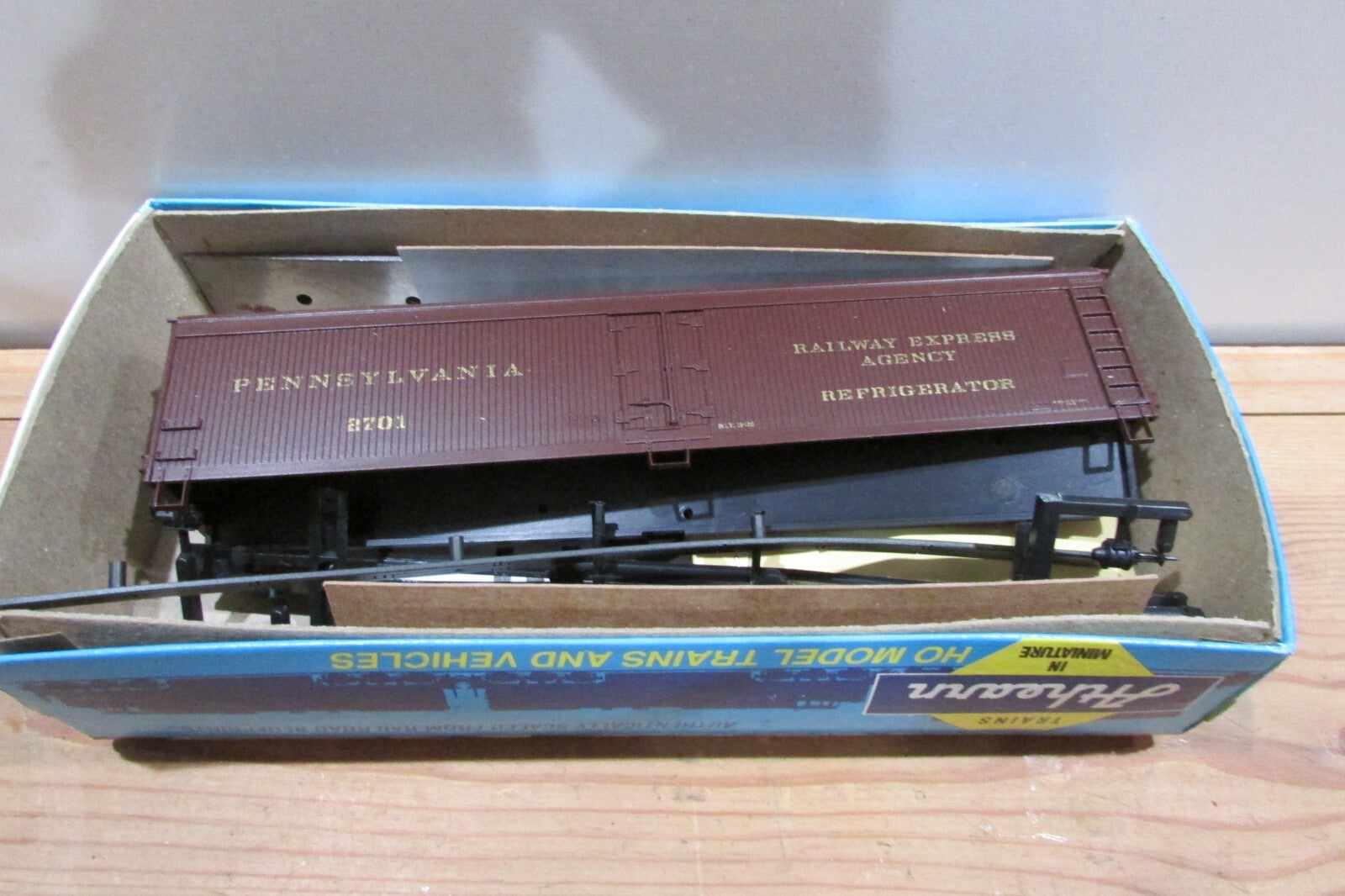 HO Scale Athearn 5334 50ft Express Reefer Pennsylvania ATH4648