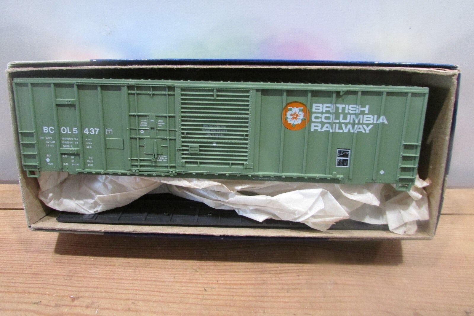 HO Scale RoundHouse 11936 50' Combination Door Box Car British Columbia RH4381