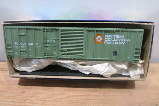 HO Scale RoundHouse 11936 50' Combination Door Box Car British Columbia RH4381