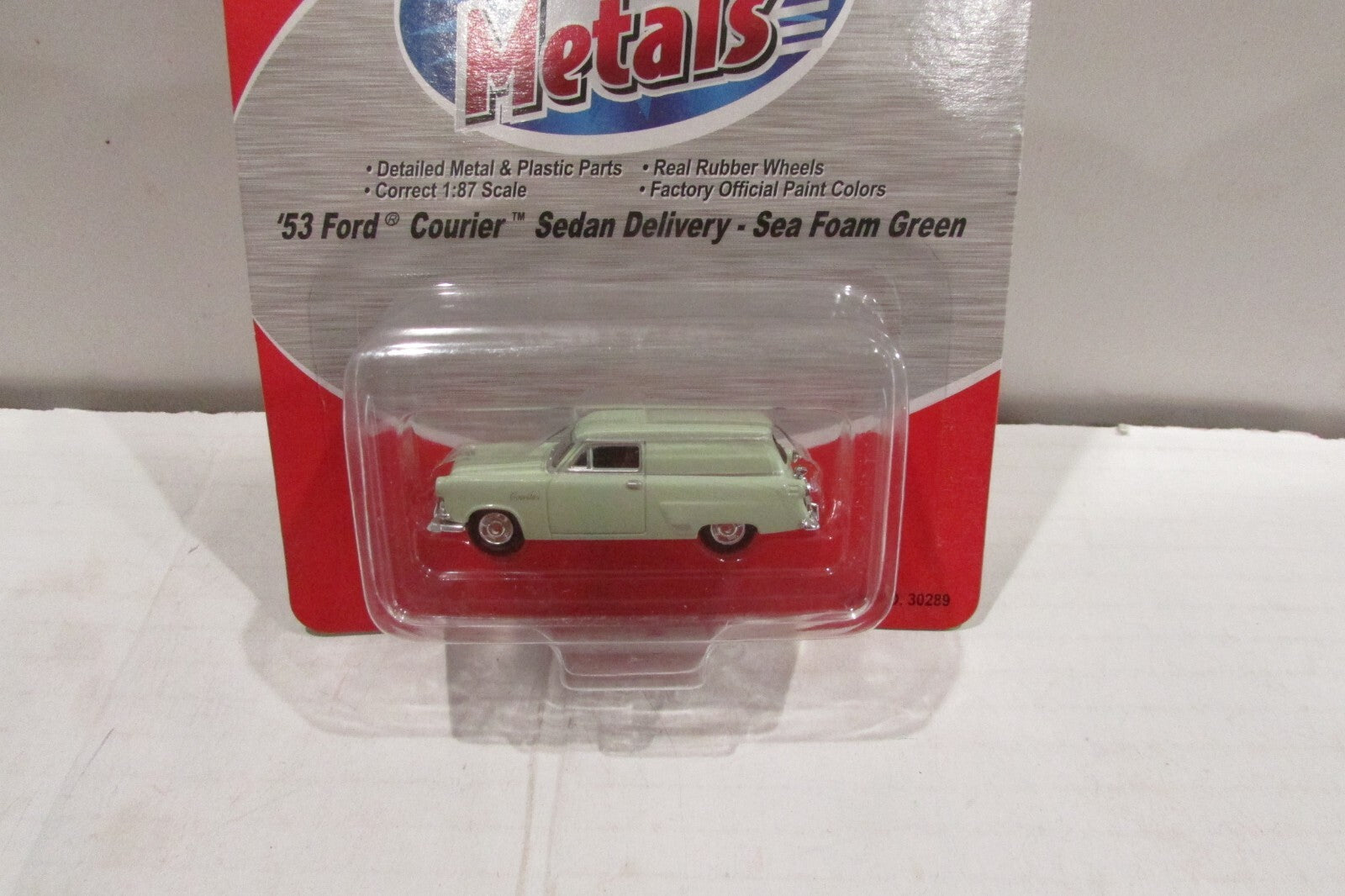 Ho Scale/1:87 Scale  Classic Metal Work 30289 '53Ford Courier Sedan Delivery