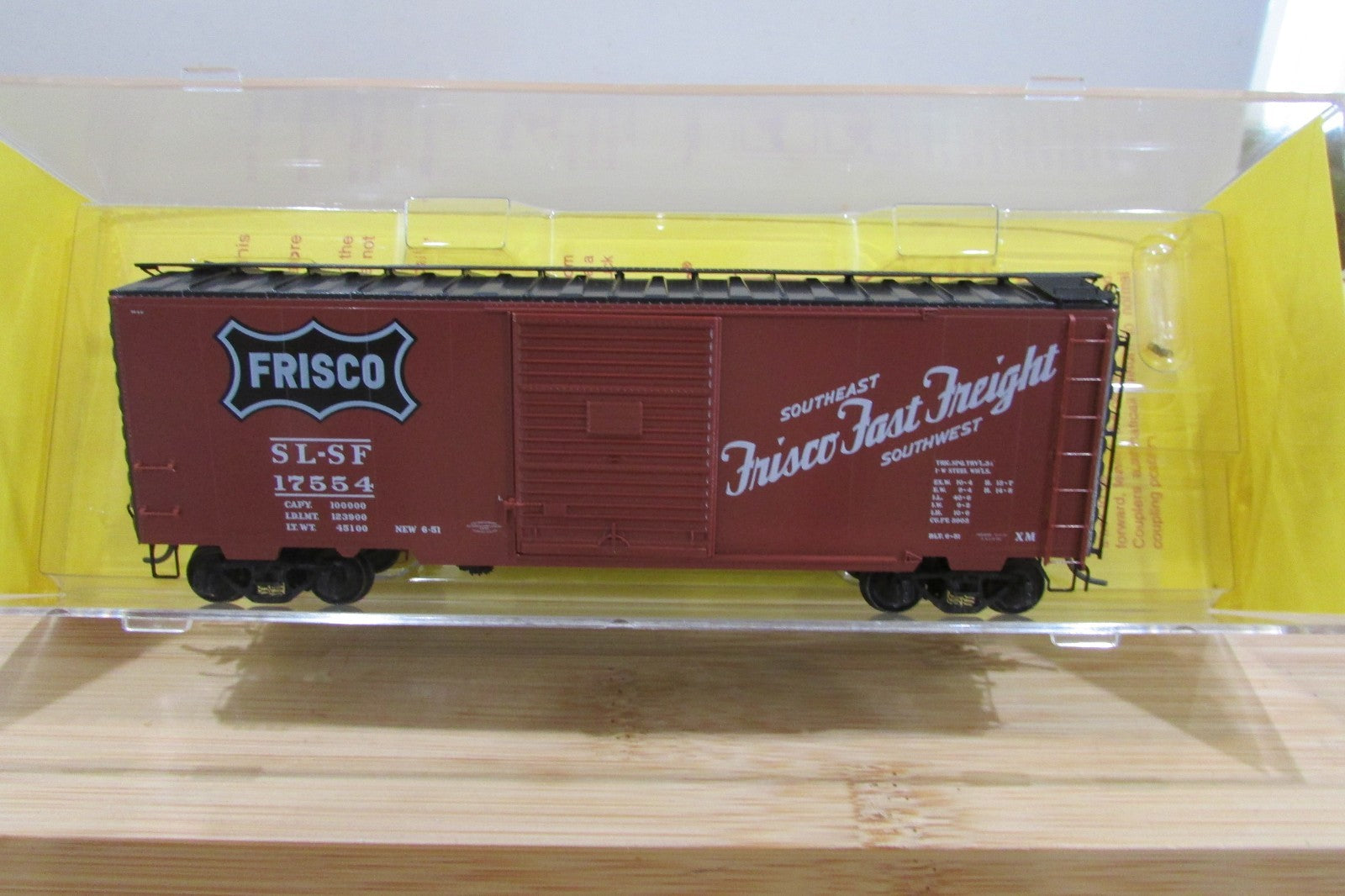 HO Scale Kadee Cars 5113 40' PS-1 Box Car Single 8' Youngstown  KD5002