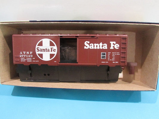 HO Scale RoundHouse 1077 40' Box Car Kit Santa Fe Rail Way #277149 RH4283
