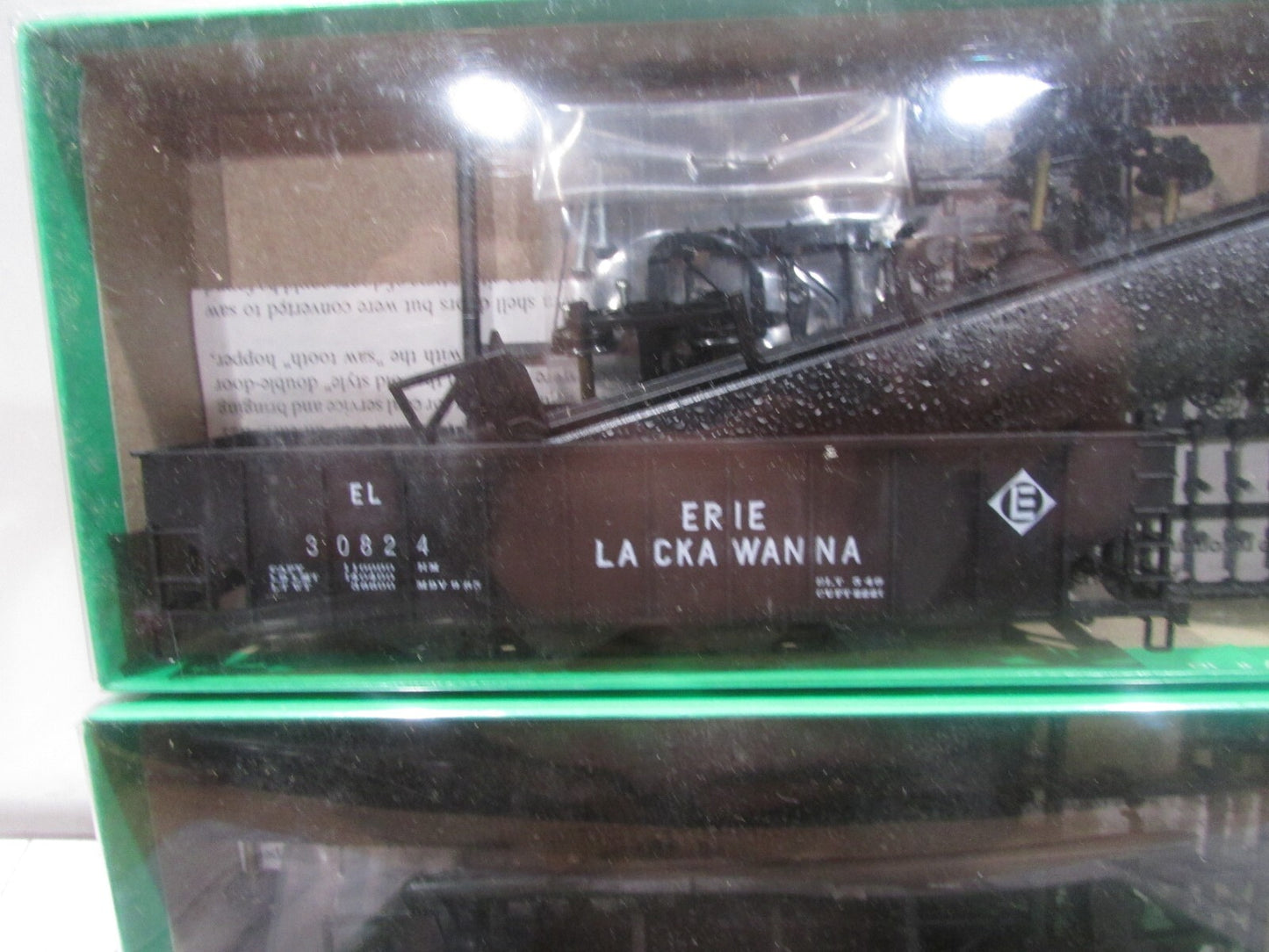 HO Scale Bowser (3) 40' 70Ton Quad Hopper Kits Erie Lackawanna  Lot#3562