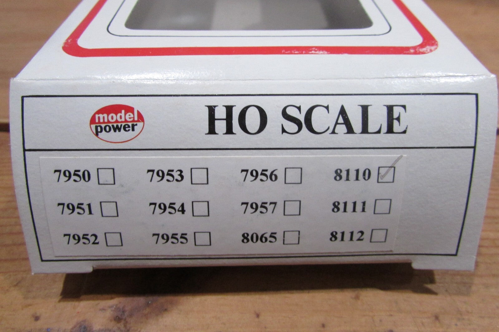 HO Scale Model Power 8110 Single Tank Car Champion Oil HJMX 6001