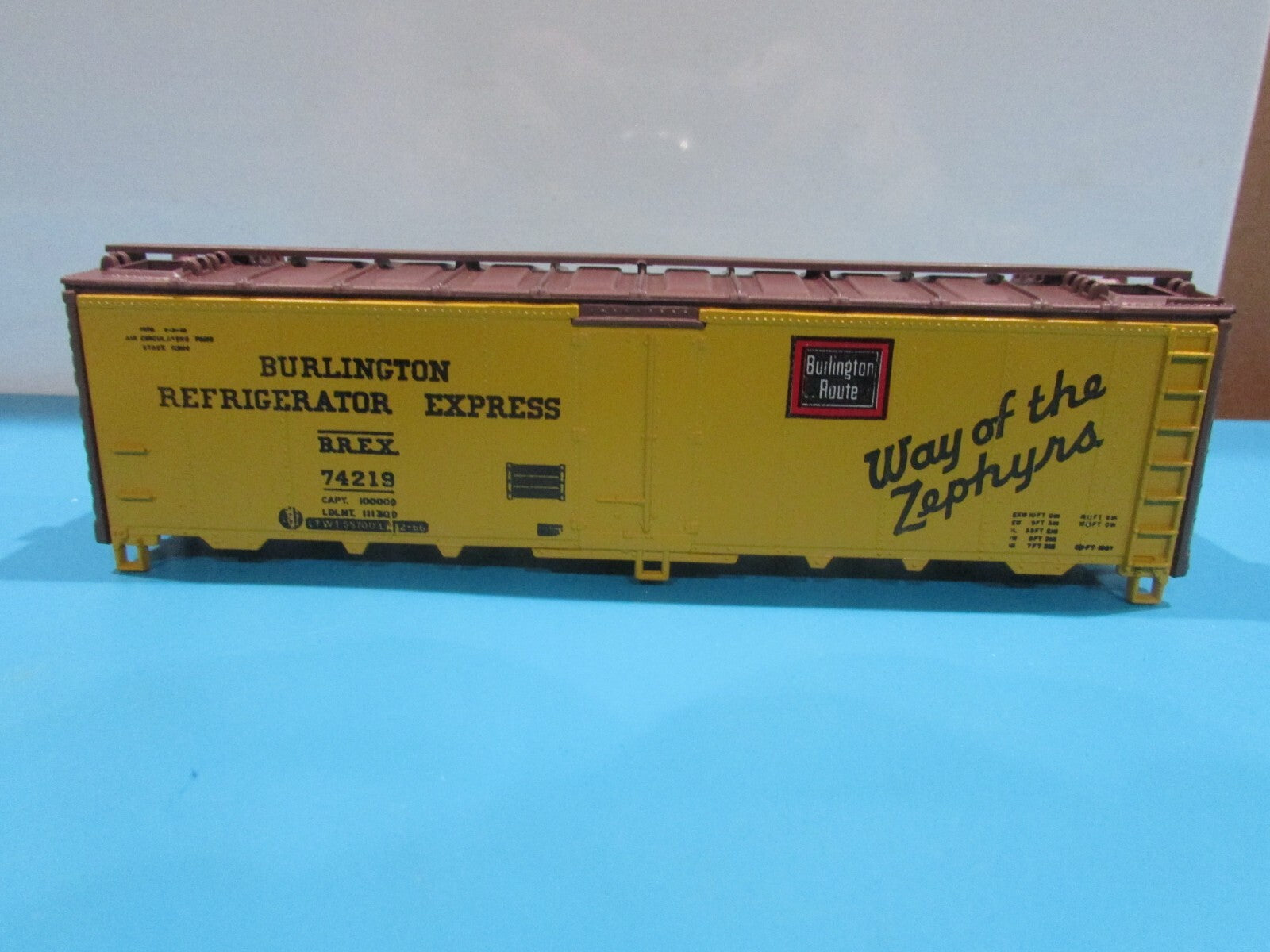 HO Scale Athearn 5027 40ft Reefer Car Kit  BREX
