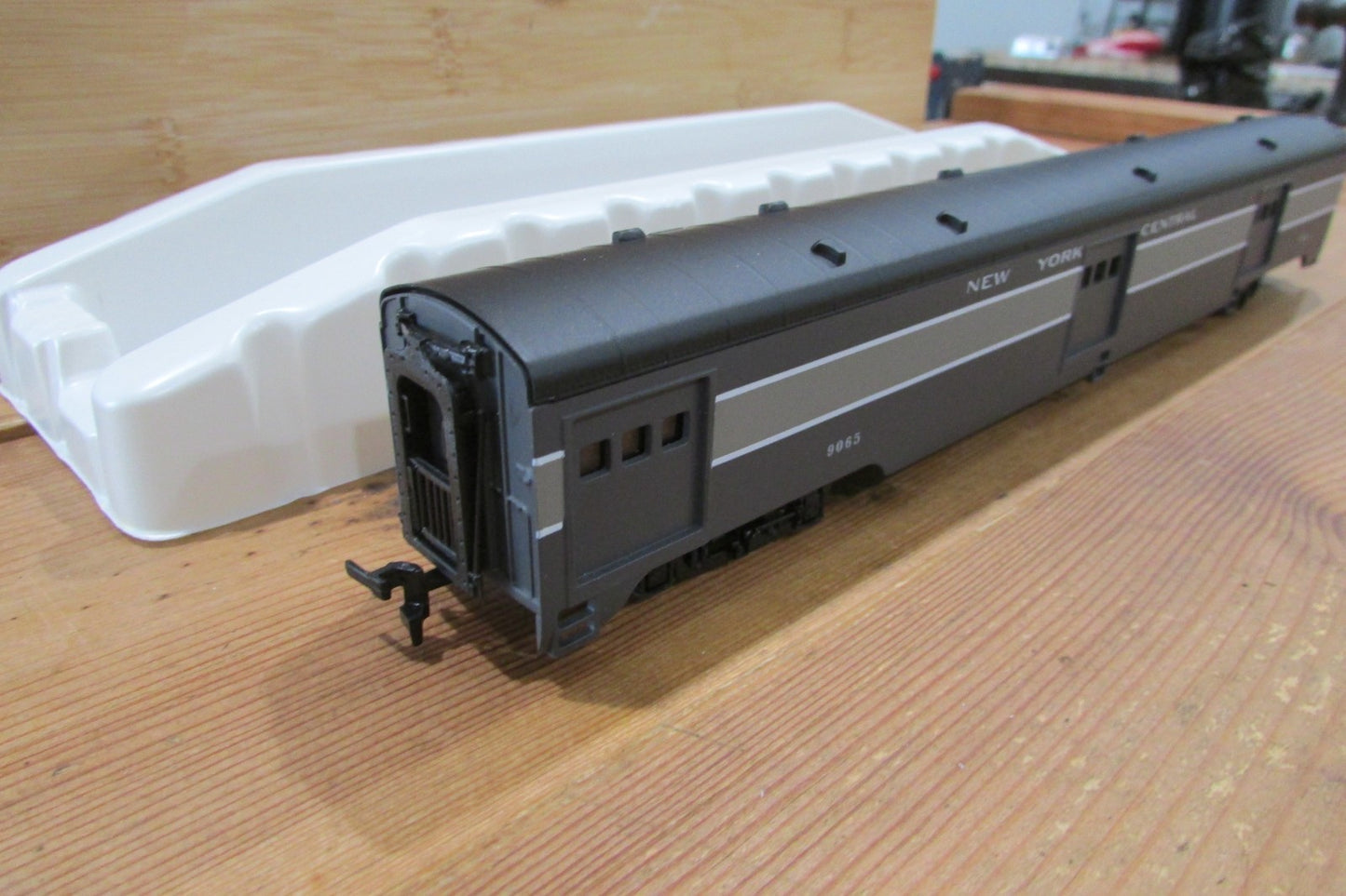 HO Scale IHC 48200 Baggage Smooth Side Passenger Car New York Central Lot#5049
