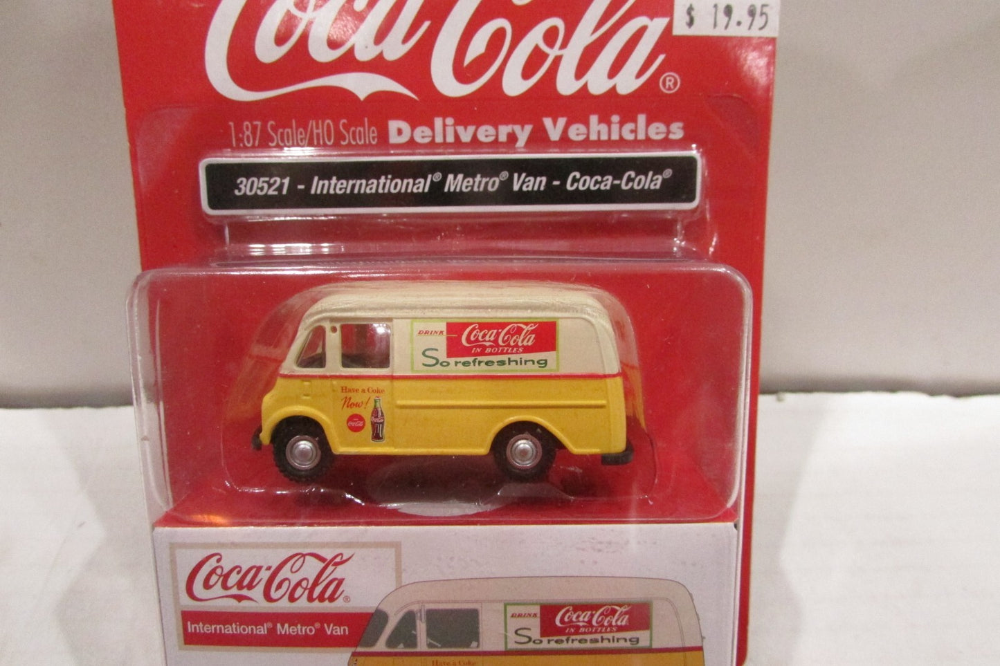 Ho Scale/1:87 Scale  Classic Metal Work 30521 International Metro Van Coca Cola
