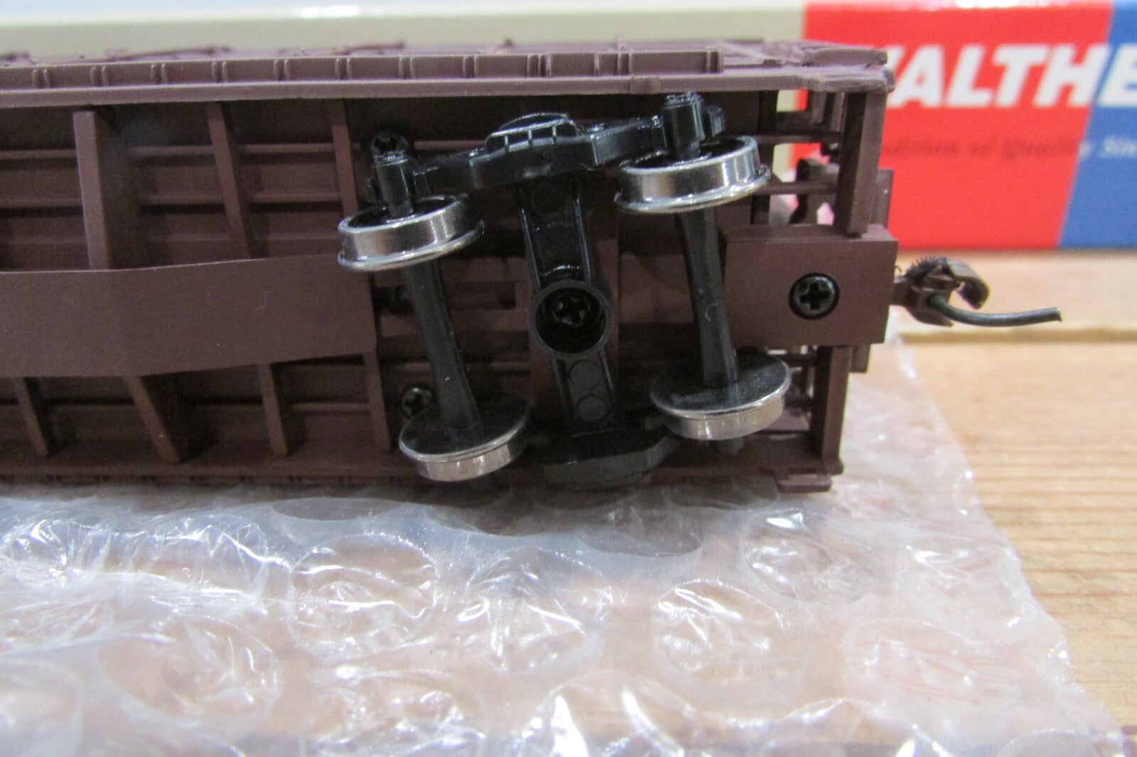 HO Scale Walthers 932-7033 Gold Line Thrall Door Box Car Lot#4576