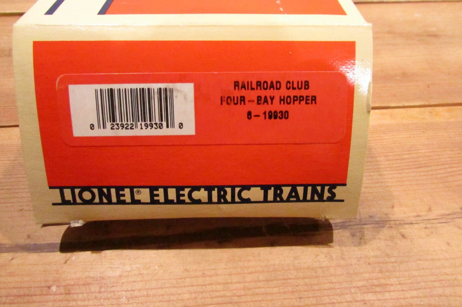 O Gauge Lionel 6-19930 Lionel Railroader Club 4-Bay Hopper with Load  Lot#3348