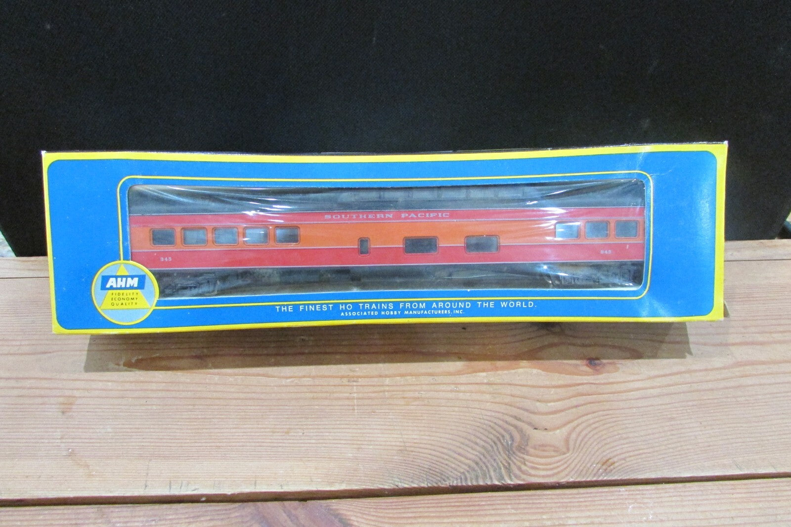 HO Scale AHM 6404 Southern Pacific 1930 85ft Coach #234 Lot#4853