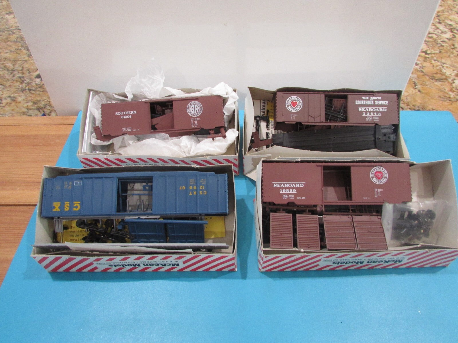 HO Scale McKean Models (4) Assorted Freight Cars Kits Lot#1972