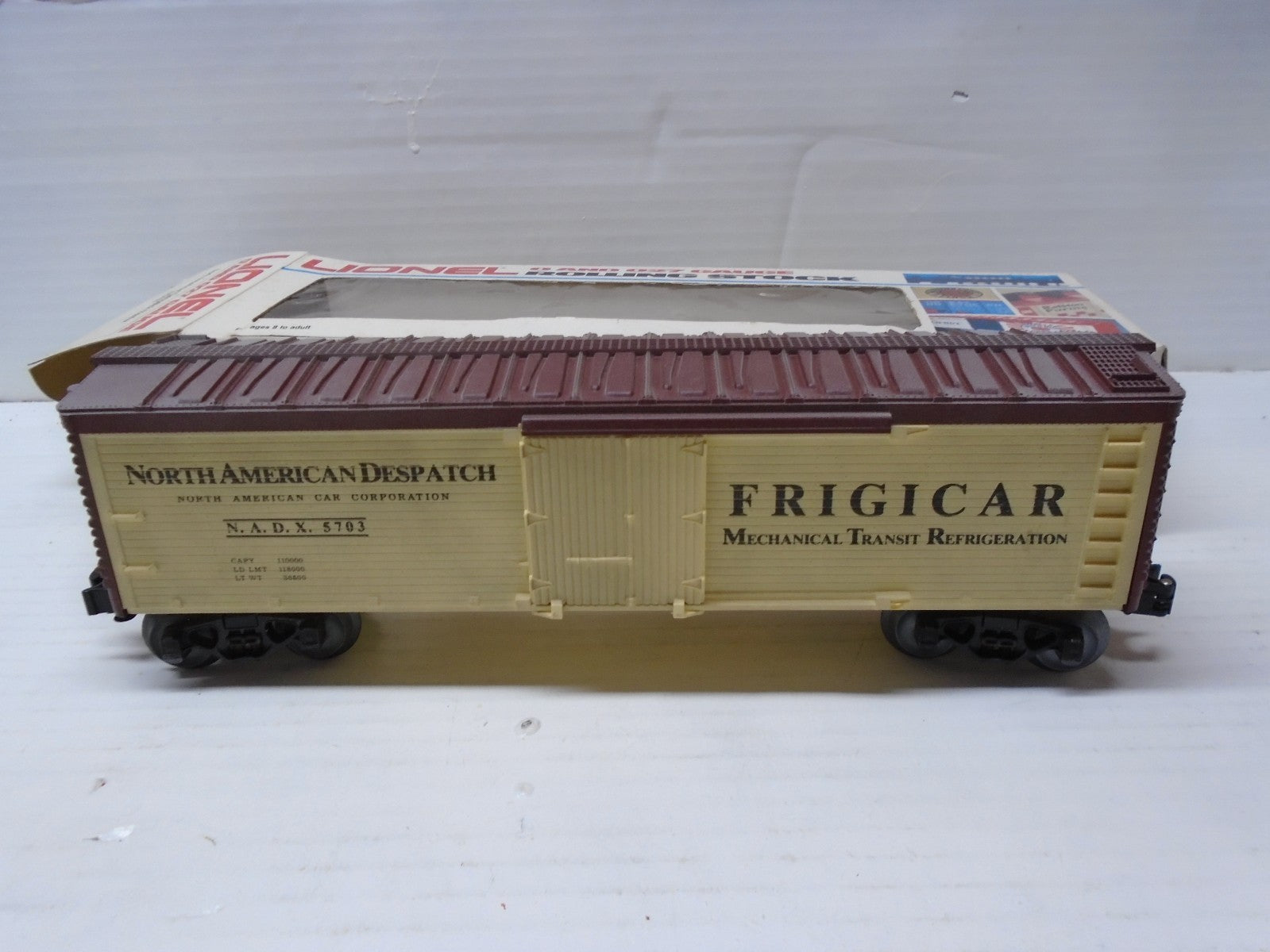  O Scale  Lionel 6-5703 North American Despatch Reefer Car LN/Box