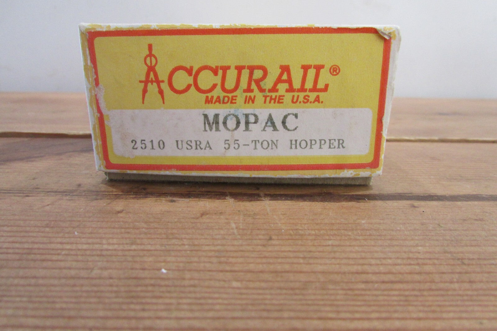 HO Scale Accurail 2510 USRA 55-Ton Hopper MOPAC