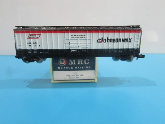 N Scale MRC 7025 Plug Door Box Car Johnson Wax