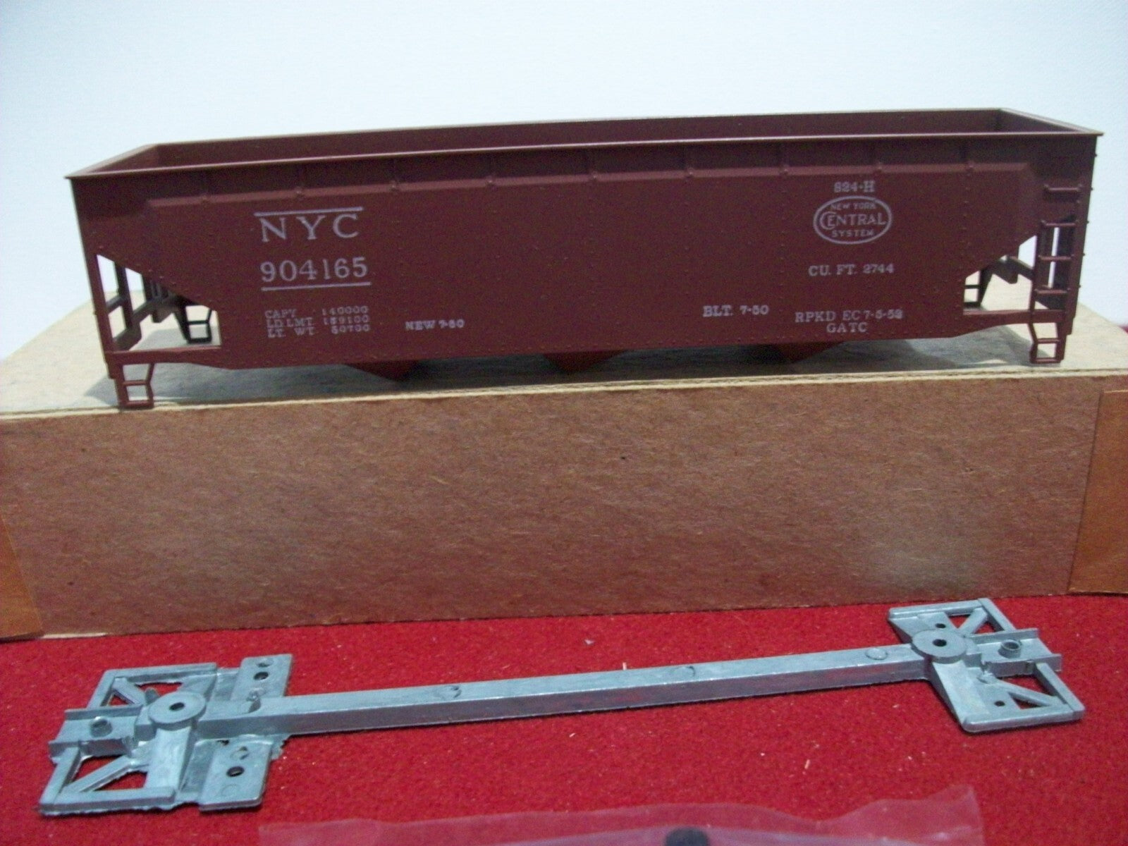 HO Scale RoundHouse 1615 New York Central Car Kit Lot#0518
